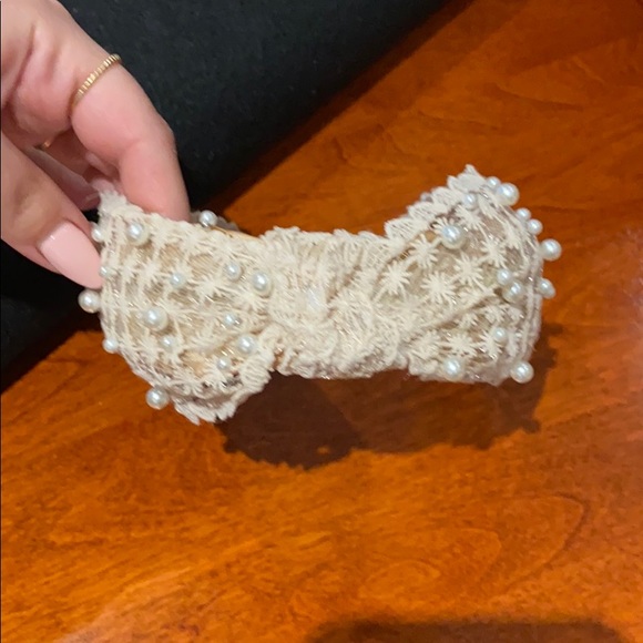 Pearl and lace headband - Picture 2 of 4